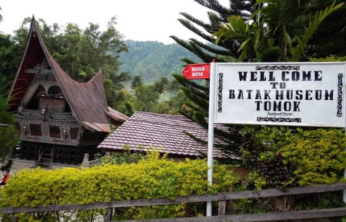 Informasi mengenai Desa Tomok wisata di Samosir yang menarik
